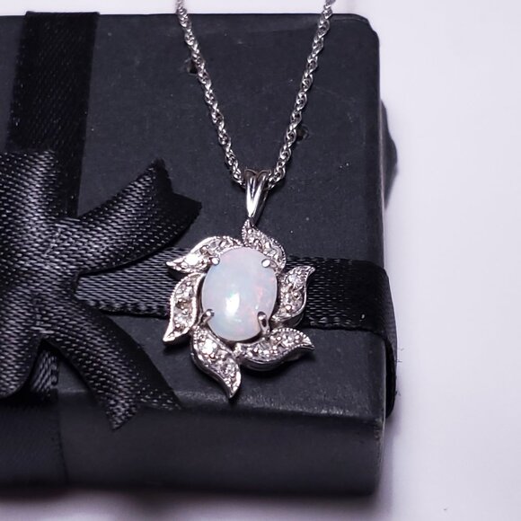 Estate 1.15ctw Natural Precious Opal Diamond Victorian 14Kt WG 18" Necklace23041 - Picture 1 of 5